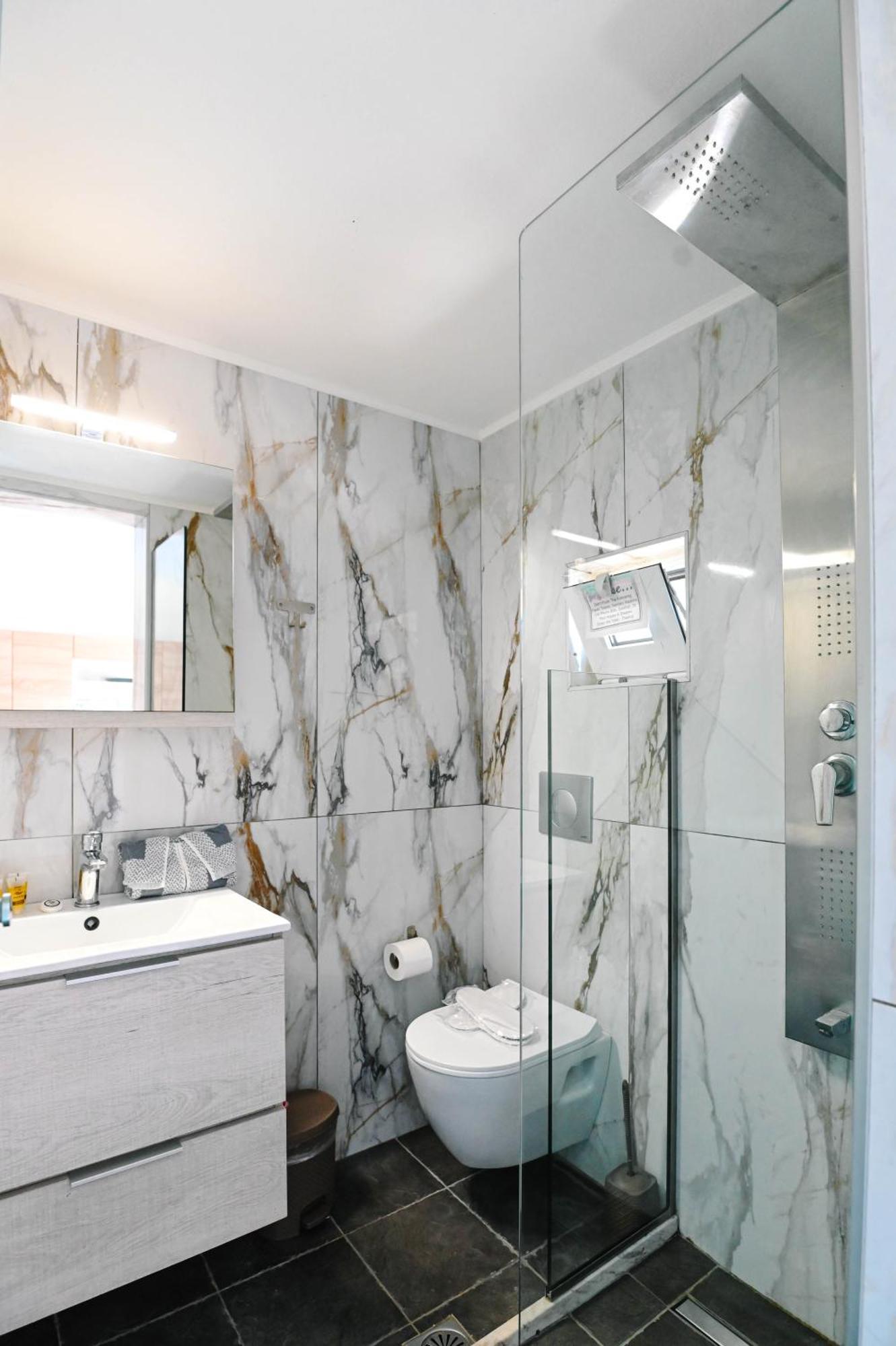 Apartment Alkyonides