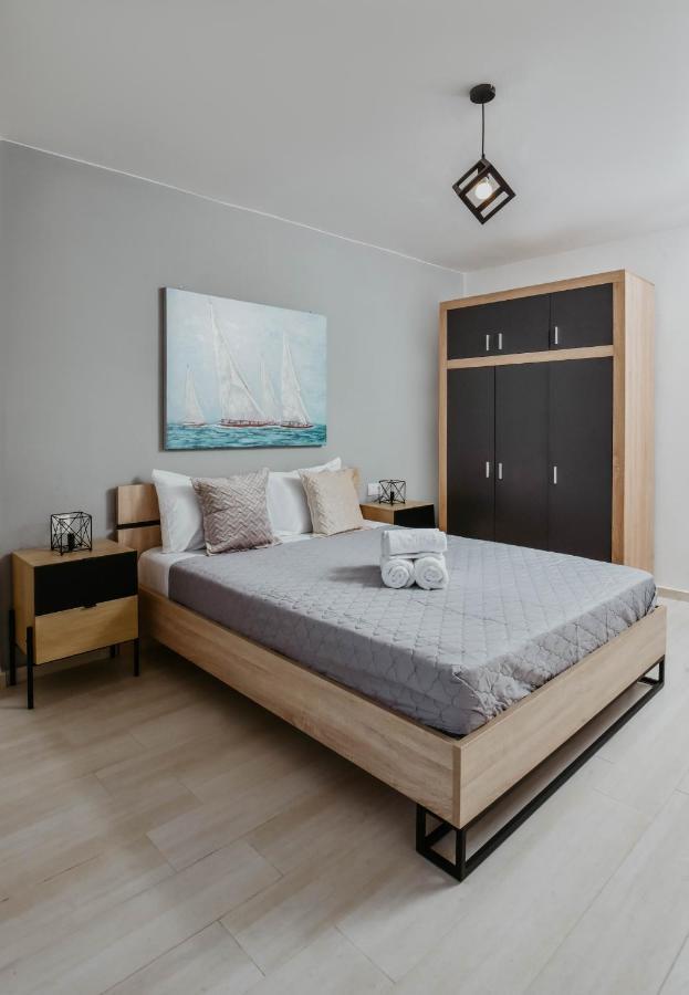 Alkyonides Apartment